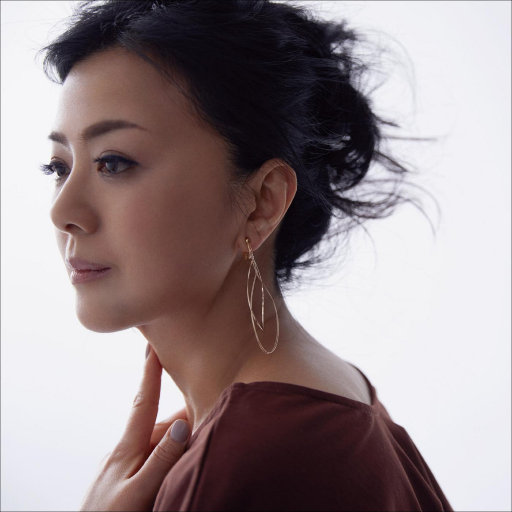 二次元白丝自慰掀裙子
